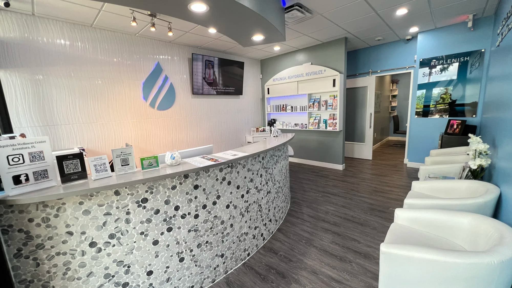 The Liquivida Wellness Center Aventura reception and lounge